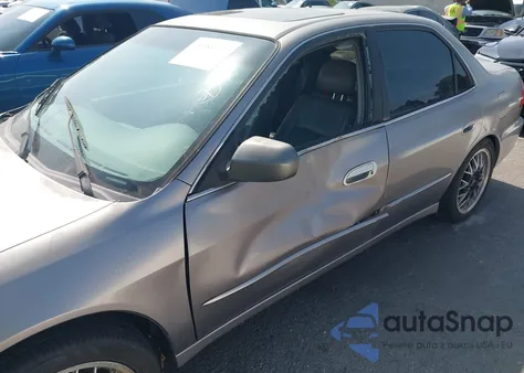 2000 Honda Accord 2.3 Ex from USA, damaged, VIN JHMCG668XYC020984